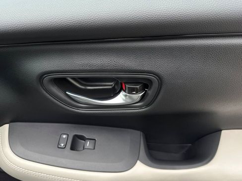 Used 2026 Honda HR-V LX image 18