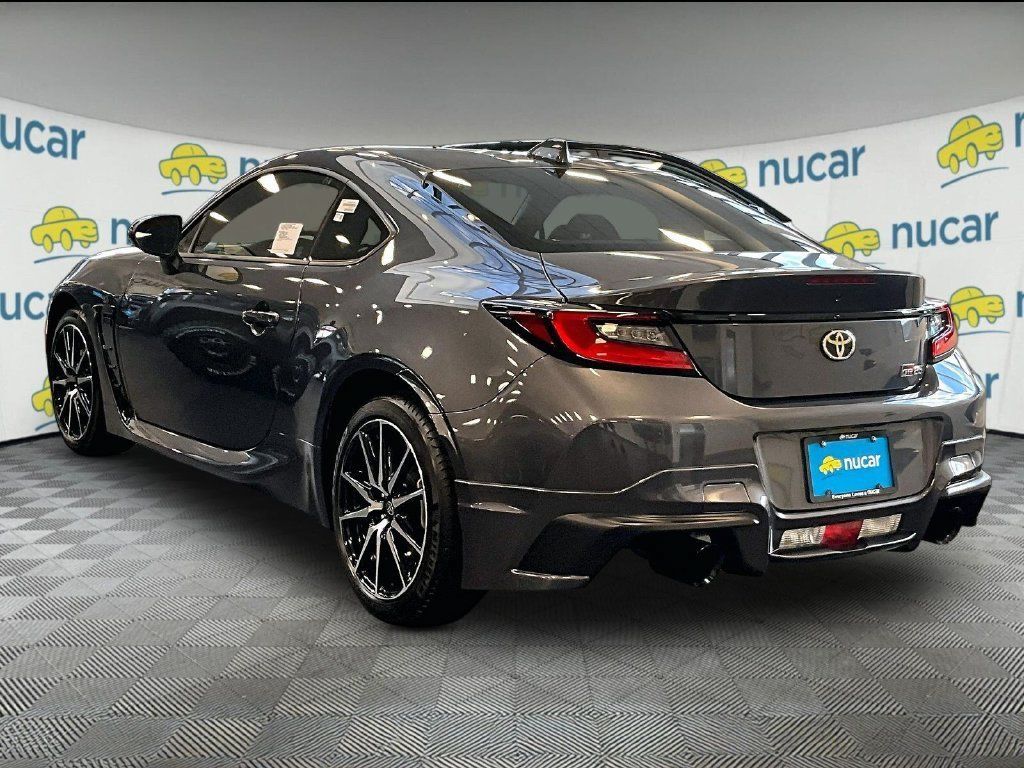 New 2026 Toyota GR86 w/ ALL Weather Mat Package (TMS) RWD image 5