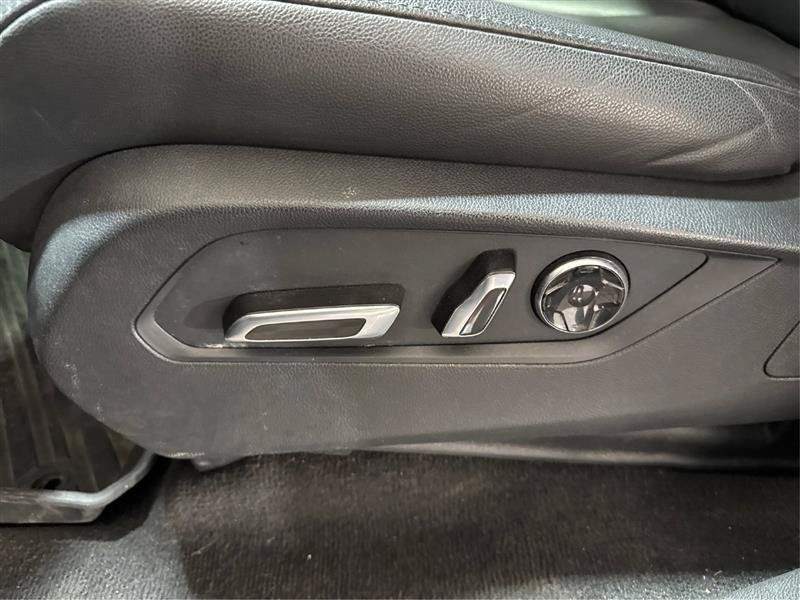Used 2022 Acura MDX SH-AWD image 19