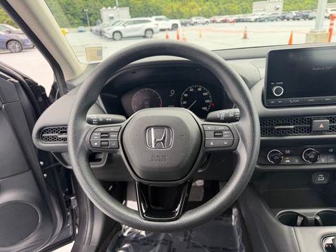Certified 2023 Honda HR-V LX image 17