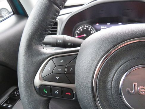 Used 2022 Jeep Renegade Latitude w/ Convenience Group image 19