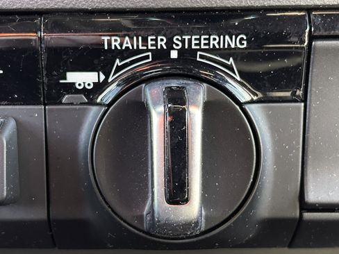 Certified 2022 RAM 1500 Laramie image 38