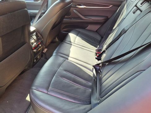 Used 2018 BMW X5 xDrive40e w/ Driving Assistance Package AWD/4WD image 18