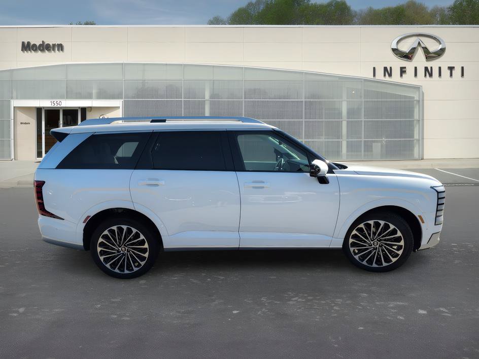 Used 2026 Hyundai Palisade Calligraphy AWD/4WD image 3