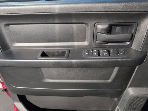 Used 2018 RAM 1500 Express w/ Express Value Package image 10