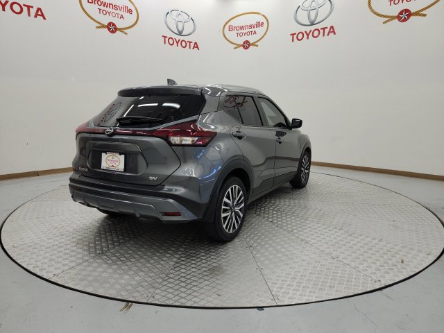 Used 2024 Nissan Kicks SV FWD image 8