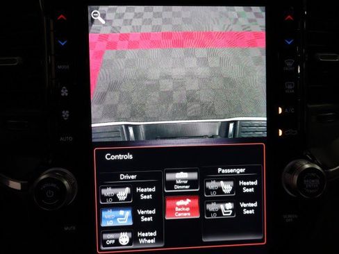 Used 2020 RAM 2500 Laramie w/ Night Edition AWD/4WD image 32