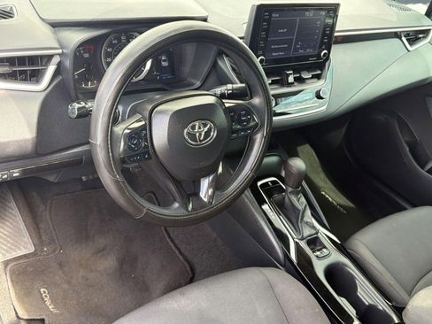 Certified 2022 Toyota Corolla LE FWD image 4