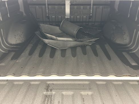 Used 2022 GMC Canyon Denali AWD/4WD image 10