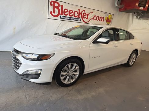 Used 2024 Chevrolet Malibu LT image 2