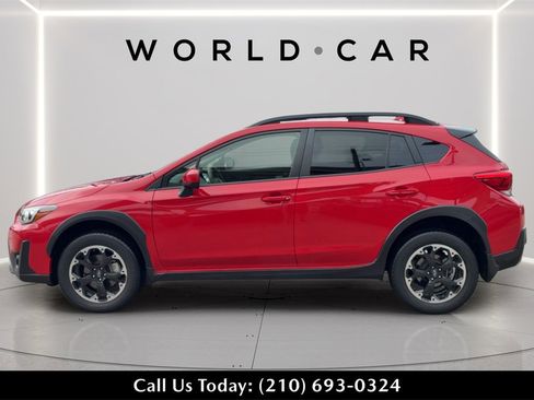 Used 2021 Subaru Crosstrek 2.0i Premium w/ Moonroof Package image 6