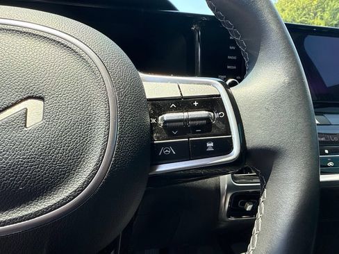 Used 2023 Kia Sorento SX FWD image 8
