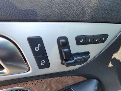 Used 2015 Mercedes-Benz SLK 250 image 12