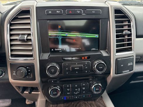 Used 2017 Ford F250 Lariat w/ Lariat Ultimate Package AWD/4WD image 24