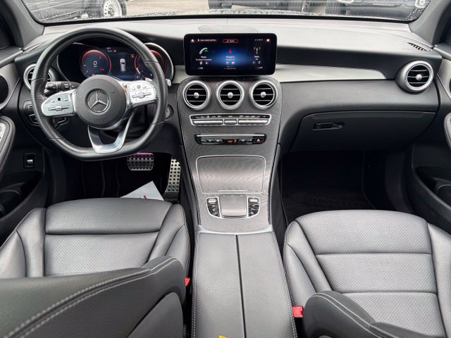 Used 2021 Mercedes-Benz GLC 300 4MATIC w/ AMG Line image 32