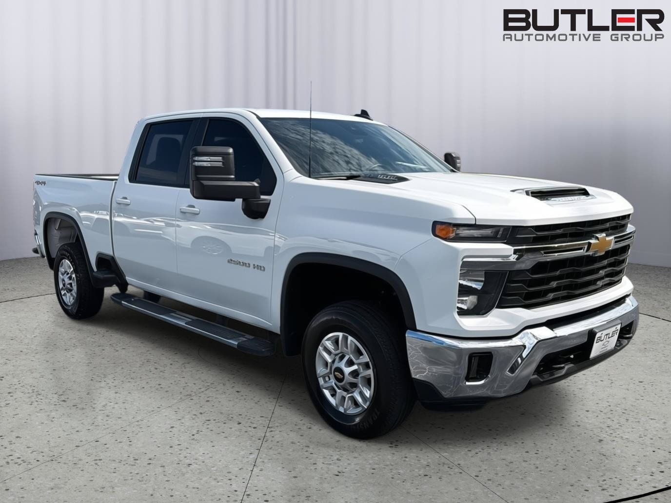 Used 2025 Chevrolet Silverado 2500 LT w/ Convenience Package AWD/4WD image 8