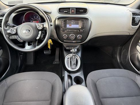 Used 2019 Kia Soul FWD image 21