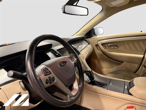 Used 2014 Ford Taurus SEL w/ Equipment Group 201A image 9