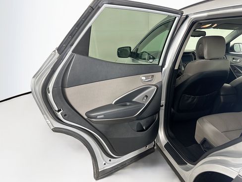 Used 2017 Hyundai Santa Fe Sport image 24