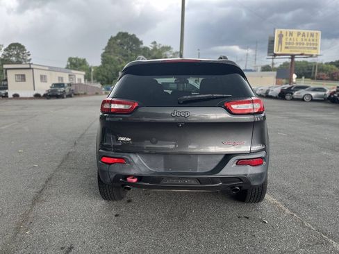 Used 2014 Jeep Cherokee Trailhawk w/ Comfort/Convenience Group AWD/4WD image 7