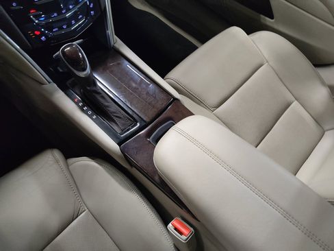 Used 2017 Cadillac XTS Luxury FWD image 26