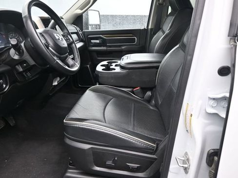 Used 2024 RAM 2500 Laramie AWD/4WD image 12