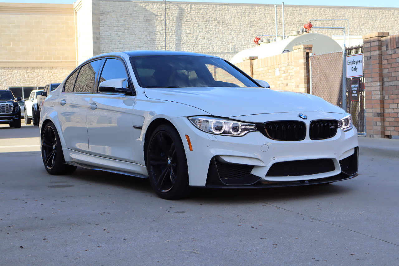 Used 2017 BMW M3 RWD image 2