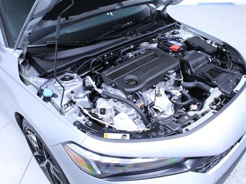 Used 2025 Honda Civic Sport image 11