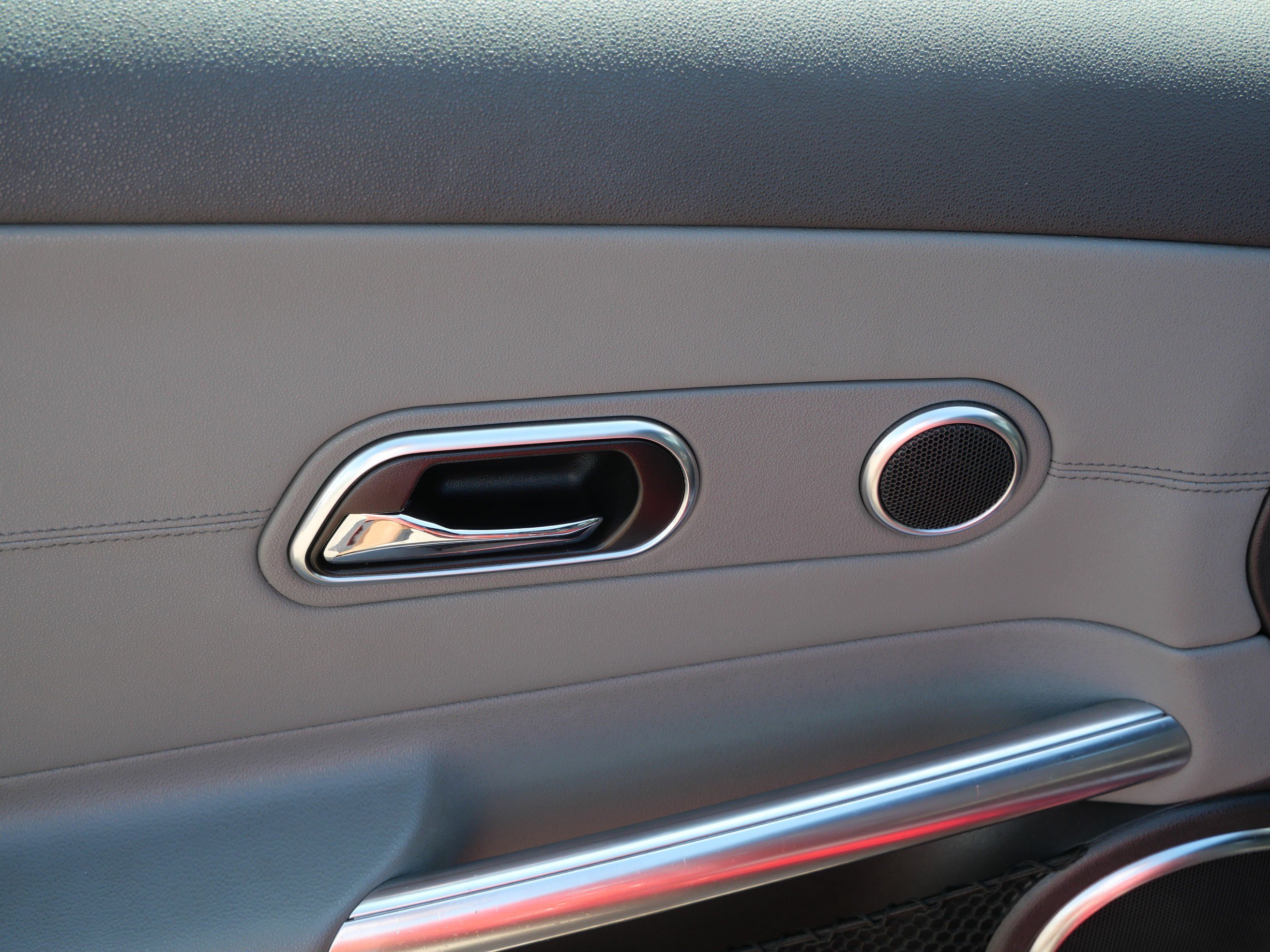 Used 2005 Chrysler Crossfire Limited RWD image 19