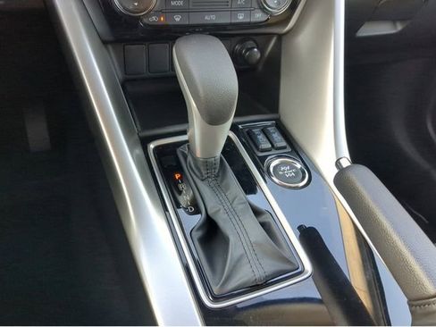 New 2026 Mitsubishi Eclipse Cross LE image 28