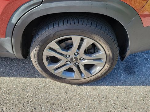 Used 2023 Kia Seltos S w/ Navigation Package AWD/4WD image 38