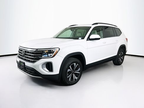 Used 2024 Volkswagen Atlas SE FWD image 3
