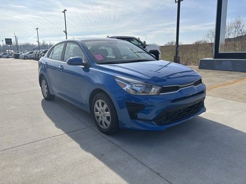 Used 2022 Kia Rio S image 2