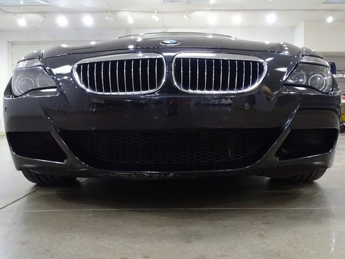 Used 2007 BMW M6 Convertible RWD image 25