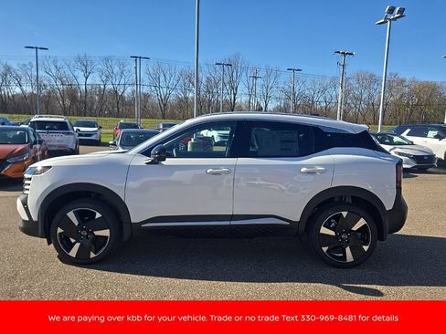 New 2026 Nissan Kicks SR w/ SR Premium Package AWD/4WD image 4