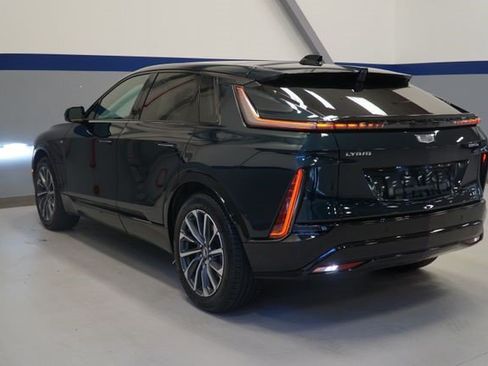 Certified 2024 Cadillac Lyriq Sport AWD/4WD image 2