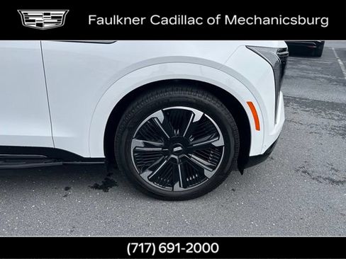 Certified 2025 Cadillac Escalade IQ Sport 1 w/ Smart Trailering package AWD/4WD image 39