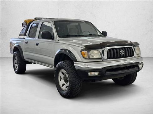 Used 2002 Toyota Tacoma PreRunner w/ SR5 Pkg w/ Chrome Pkg RWD image 3