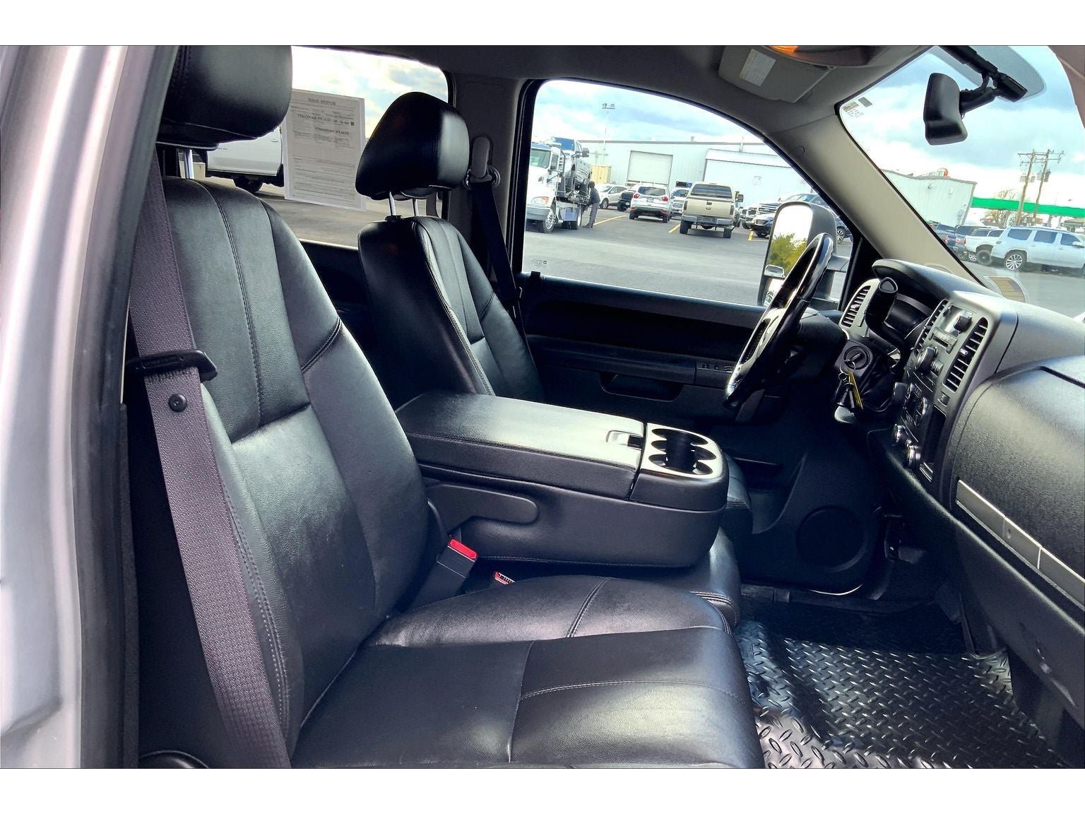 Used 2012 GMC Sierra 2500 SLE w/ SLE Preferred Package AWD/4WD image 8