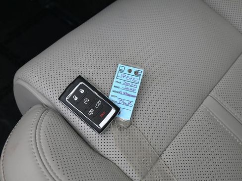 Used 2024 Jeep Grand Wagoneer L Base image 20