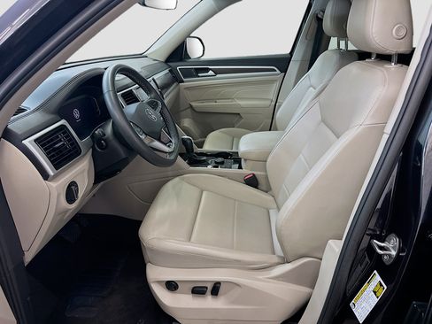 Used 2023 Volkswagen Atlas SE w/ Black Wheel Package AWD/4WD image 13