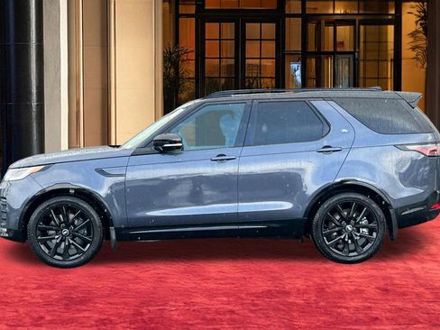 New 2026 Land Rover Discovery Limited Edition AWD/4WD image 2