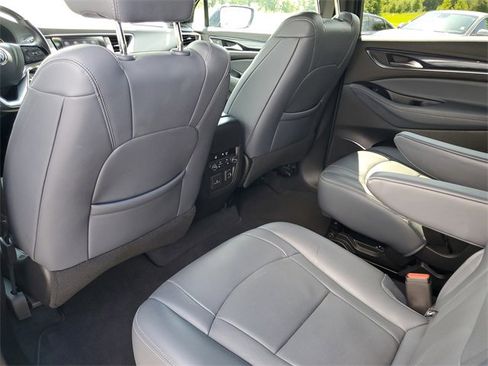 Used 2024 Buick Enclave Premium image 22