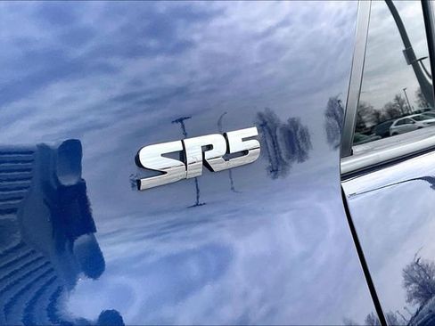 Used 2017 Toyota 4Runner SR5 Premium image 23