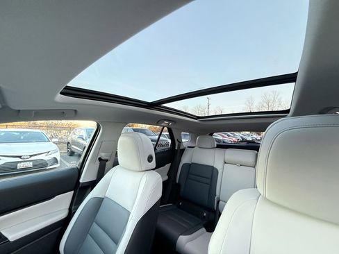 Used 2024 Honda Prologue Touring image 16