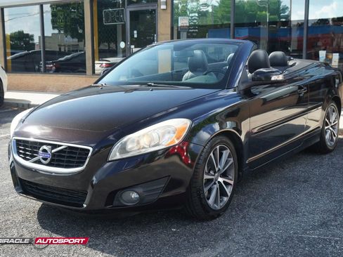 Used 2012 Volvo C70 T5 image 3