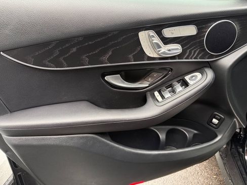Used 2016 Mercedes-Benz GLC 300 w/ Premium Package image 35