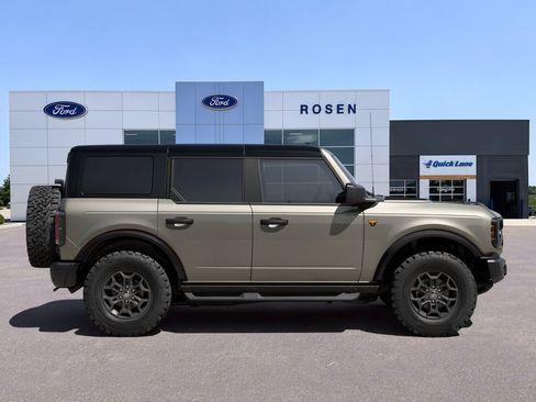 New 2026 Ford Bronco Badlands AWD/4WD image 5