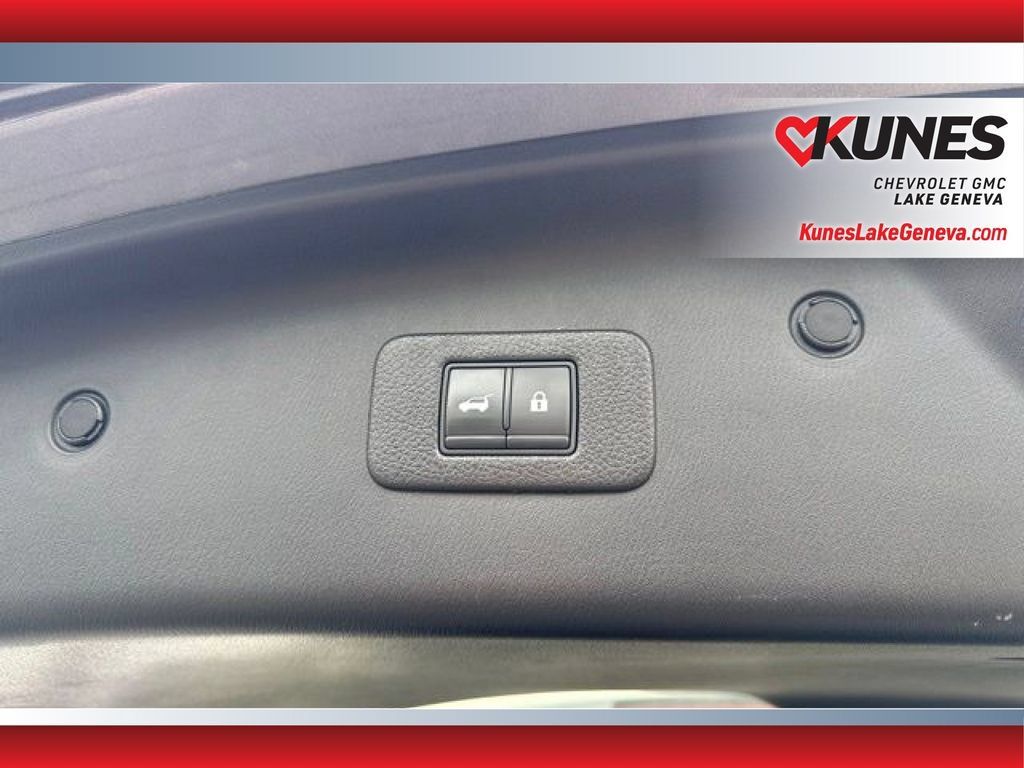 Used 2022 Nissan Armada SV w/ SV Appearance Package AWD/4WD image 23