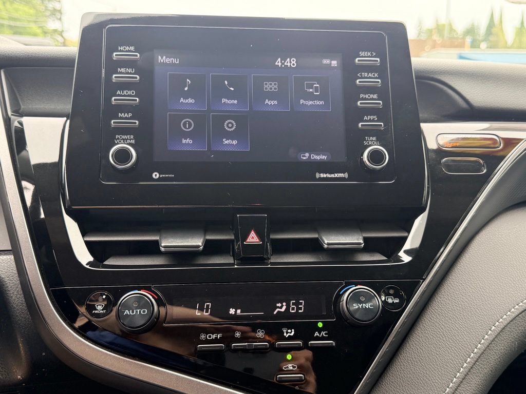Used 2024 Toyota Camry SE w/ Cold Weather Package AWD/4WD image 18